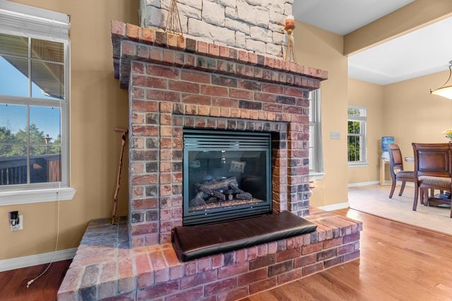 1275 Sunset Inn Road, Branson, MO 65616