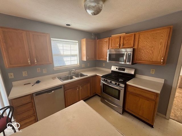 6548 Long Run Drive, Indianapolis, IN 46268