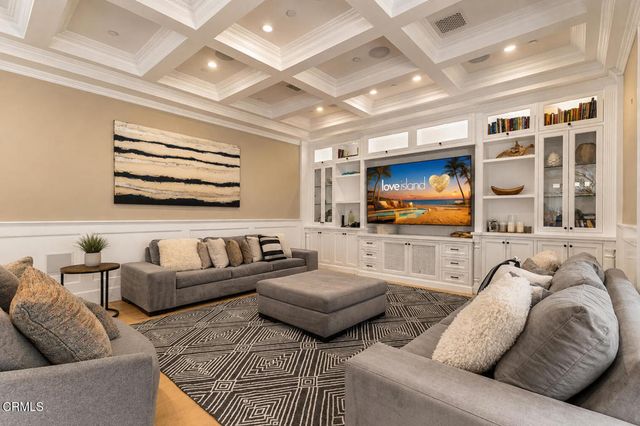 10331 Valley Spring Lane, North Hollywood, CA 91602
