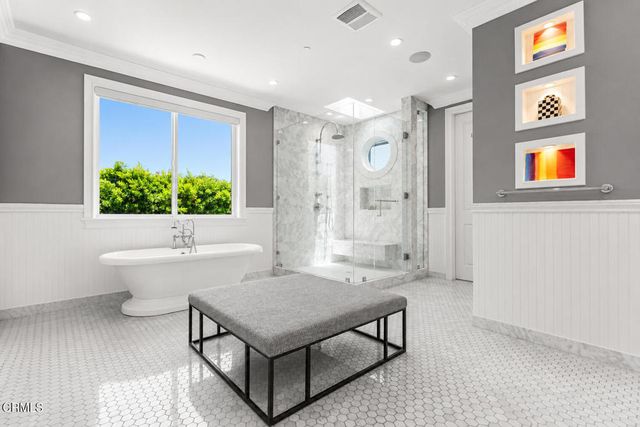 10331 Valley Spring Lane, North Hollywood, CA 91602