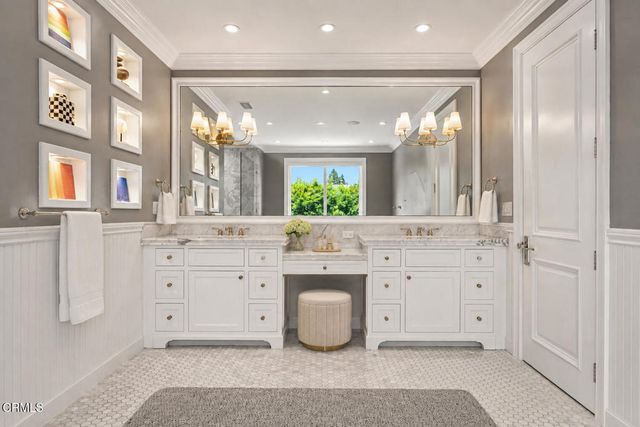 10331 Valley Spring Lane, North Hollywood, CA 91602