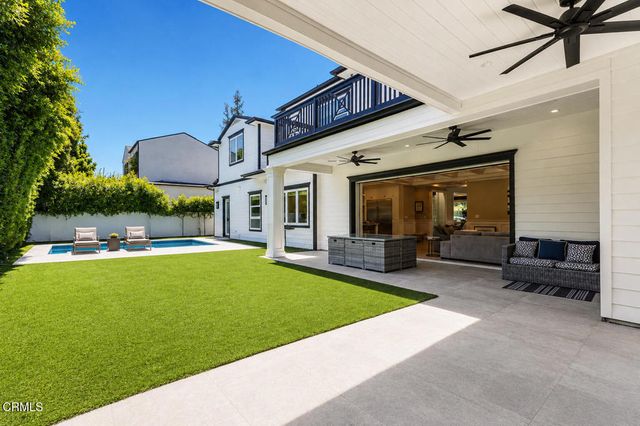 10331 Valley Spring Lane, North Hollywood, CA 91602