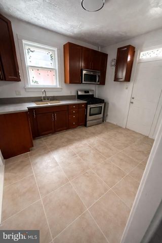 1204 N 16TH ST, Harrisburg, PA 17103