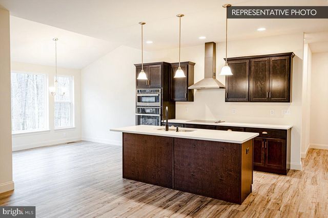 MOLLY PLAN AT LOGAN MEADOWS, Dillsburg, PA 17019