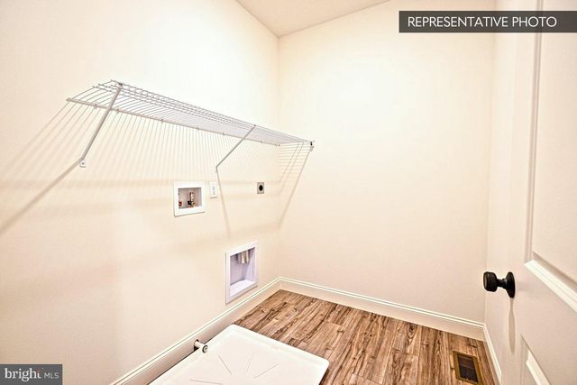 MOLLY PLAN AT LOGAN MEADOWS, Dillsburg, PA 17019