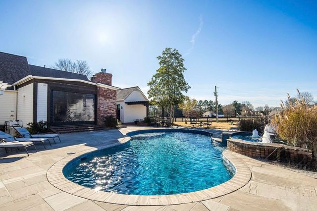 6085 YUM YUM RD, Somerville, TN 38068