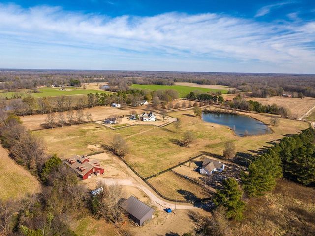 6085 YUM YUM RD, Somerville, TN 38068