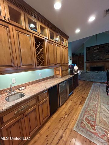 911 2nd Street, Gulfport, MS 39501