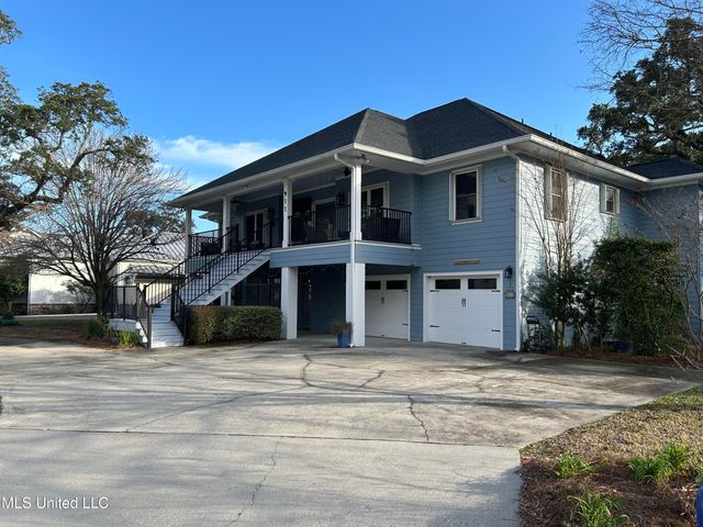 911 2nd Street, Gulfport, MS 39501