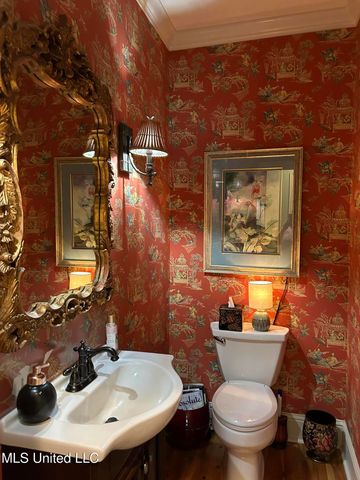 911 2nd Street, Gulfport, MS 39501