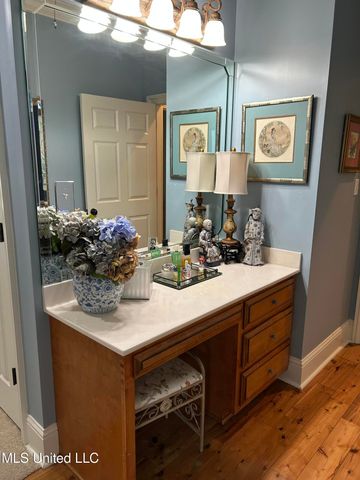 911 2nd Street, Gulfport, MS 39501