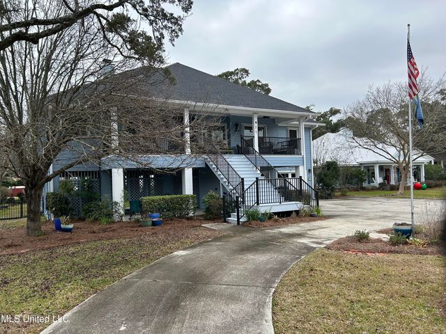 911 2nd Street, Gulfport, MS 39501