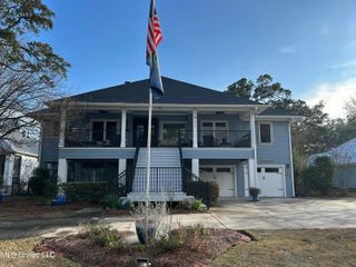 911 2nd Street, Gulfport, MS 39501
