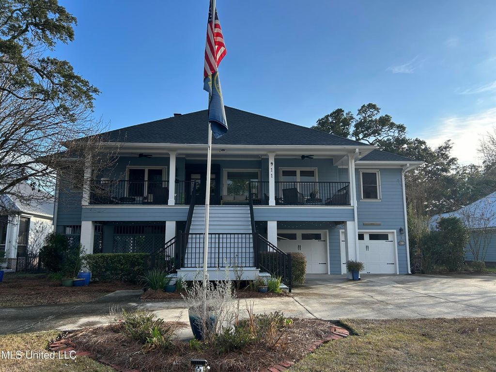 911 2nd Street, Gulfport, MS 39501
