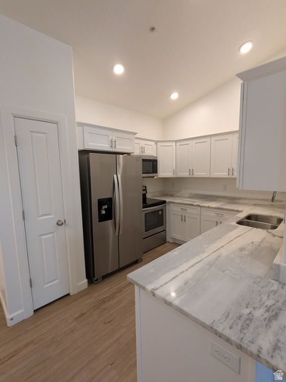 Image 2 of property listing at 344 S 740 W #302, Pleasant Grove, UT 84062