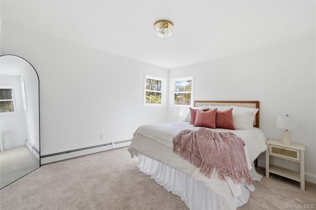9 W 8th Street, Ronkonkoma, NY 11779