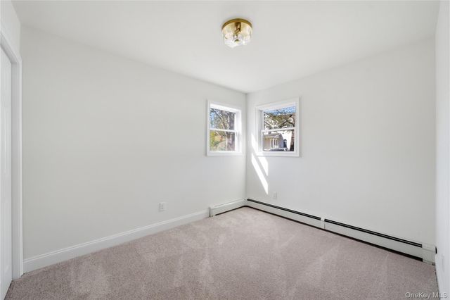 9 W 8th Street, Ronkonkoma, NY 11779