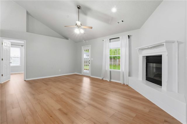 2408 Pin Oak Street, Fayetteville, AR 72701
