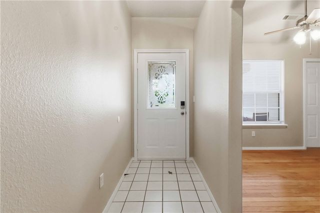 2408 Pin Oak Street, Fayetteville, AR 72701