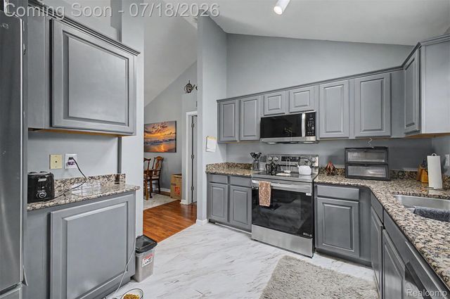 45741 Cagney Drive, Macomb Township, MI 48044