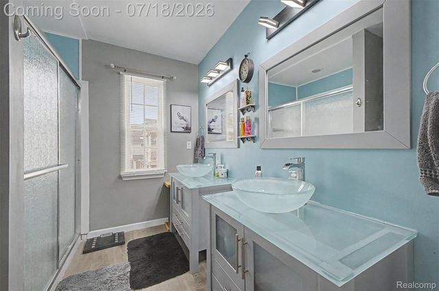 45741 Cagney Drive, Macomb Township, MI 48044