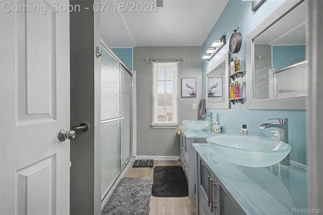 45741 Cagney Drive, Macomb Township, MI 48044