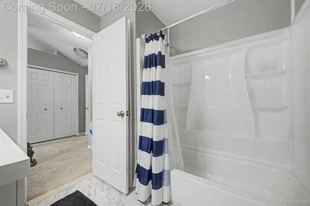 45741 Cagney Drive, Macomb Township, MI 48044
