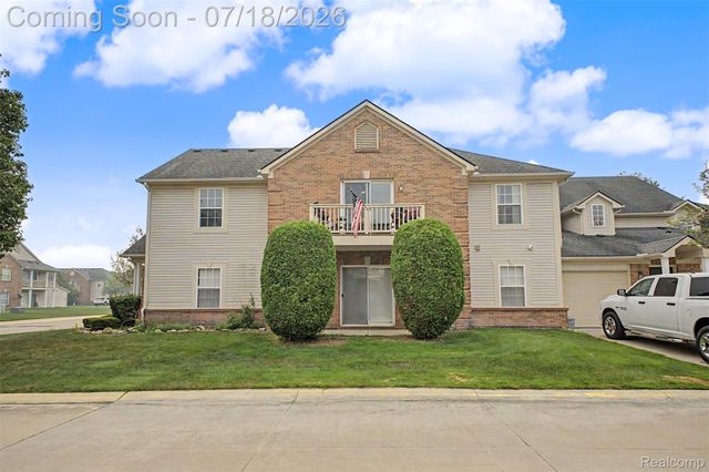 45741 Cagney Drive, Macomb Township, MI 48044
