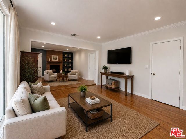1796 E Mendocino Street, Altadena, CA 91001