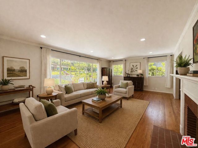 1796 E Mendocino Street, Altadena, CA 91001