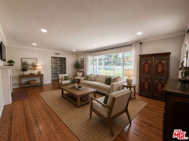 1796 E Mendocino Street, Altadena, CA 91001