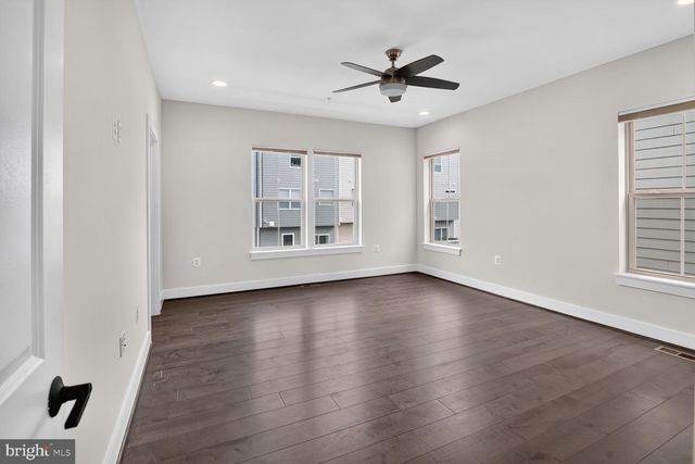 930 CROWN PARK AVE, Gaithersburg, MD 20878