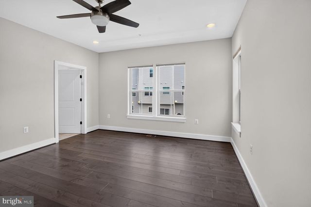 930 CROWN PARK AVE, Gaithersburg, MD 20878