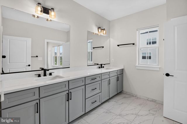 930 CROWN PARK AVE, Gaithersburg, MD 20878