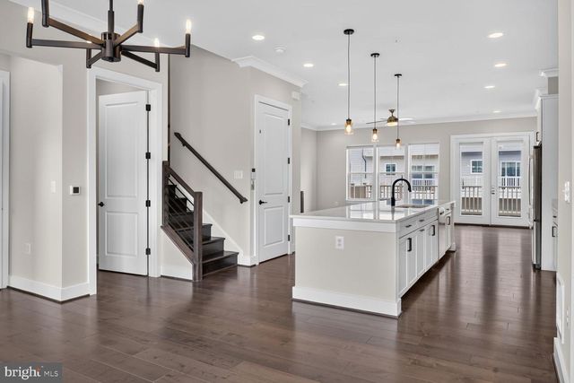 930 CROWN PARK AVE, Gaithersburg, MD 20878