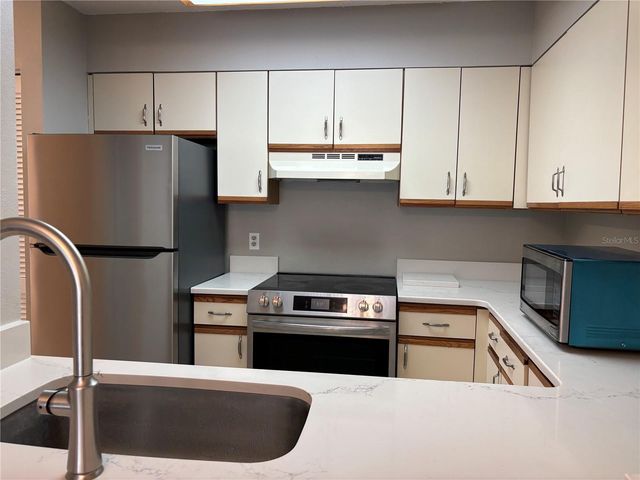 2333 FEATHER SOUND DRIVE A104, Clearwater, FL 33762