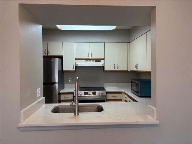 2333 FEATHER SOUND DRIVE A104, Clearwater, FL 33762