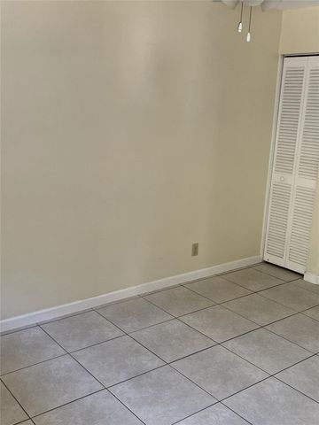 2227 Monroe Street 3, Hollywood, FL 33020