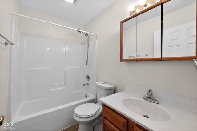 1675 W Kole Drive, Greensburg, IN 47240