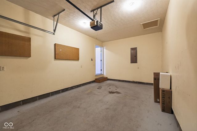 1675 W Kole Drive, Greensburg, IN 47240