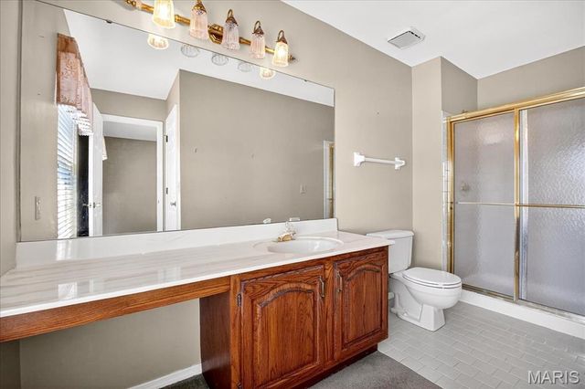 7561 Terri Lynn Drive, St Louis, MO 63123