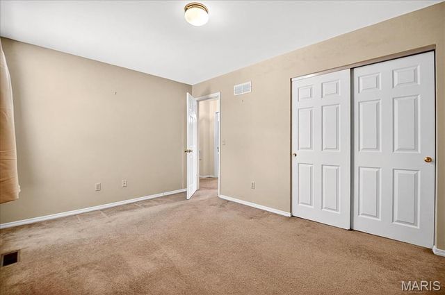 7561 Terri Lynn Drive, St Louis, MO 63123