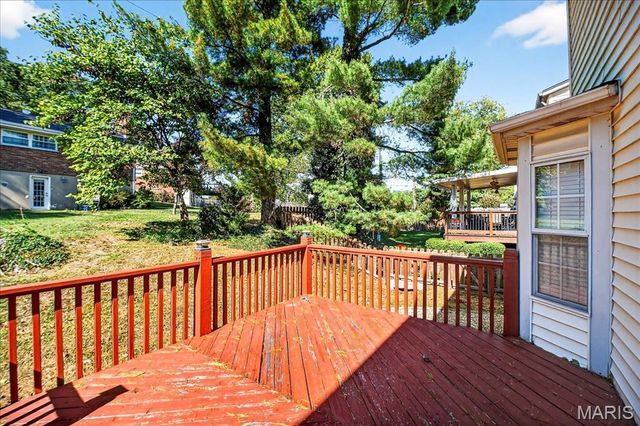 7561 Terri Lynn Drive, St Louis, MO 63123