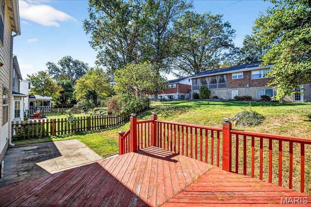 7561 Terri Lynn Drive, St Louis, MO 63123