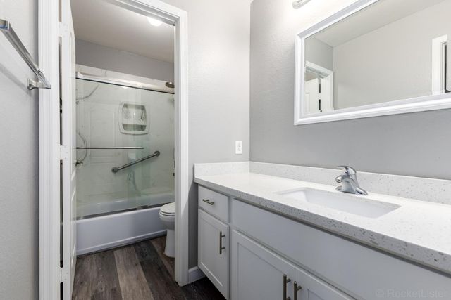 2313 W Straight Arrow Lane, Phoenix, AZ 85085