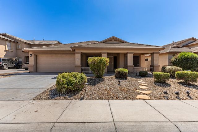 2313 W Straight Arrow Lane, Phoenix, AZ 85085