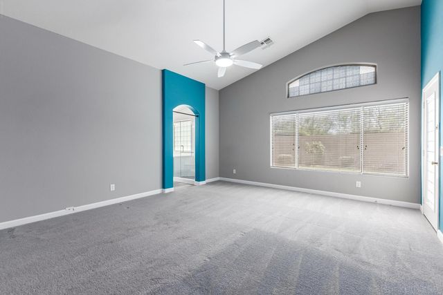 2313 W Straight Arrow Lane, Phoenix, AZ 85085