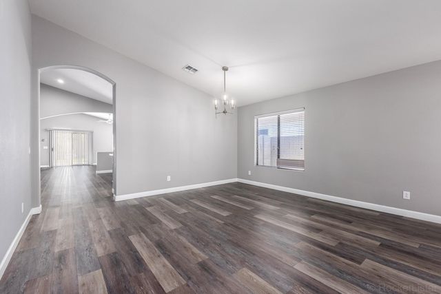 2313 W Straight Arrow Lane, Phoenix, AZ 85085