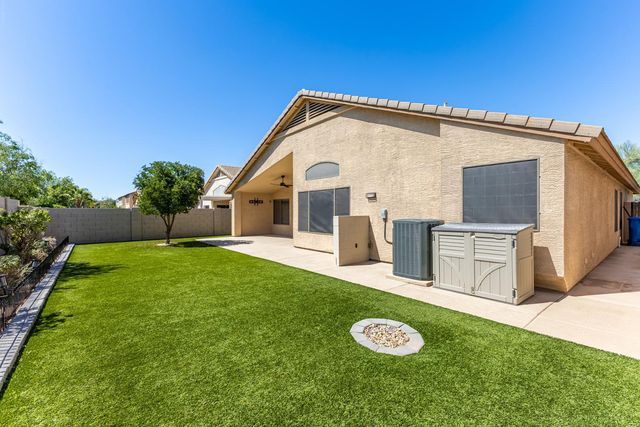 2313 W Straight Arrow Lane, Phoenix, AZ 85085
