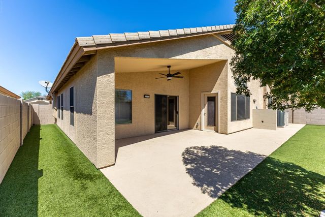 2313 W Straight Arrow Lane, Phoenix, AZ 85085